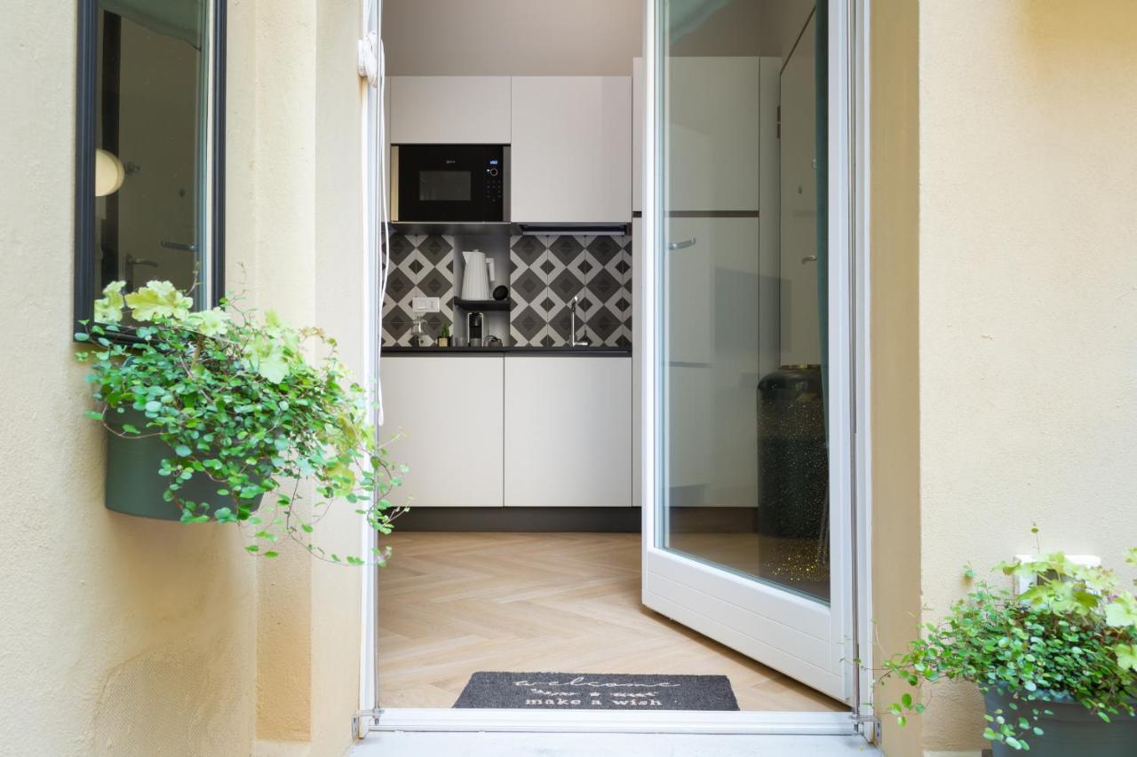 Sphera Bologna, Design Suite Under The Two Towers Εξωτερικό φωτογραφία