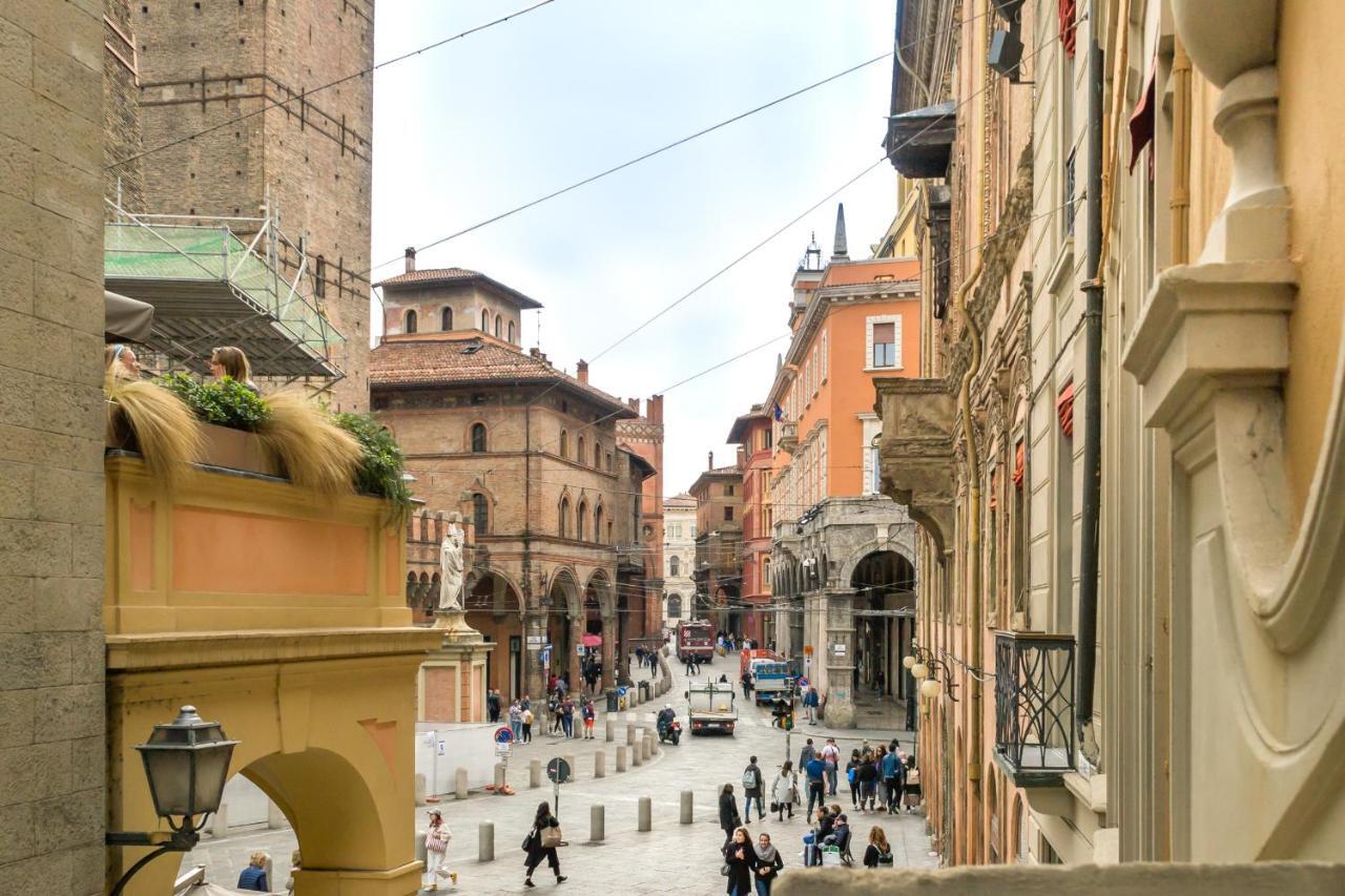 Sphera Bologna, Design Suite Under The Two Towers Εξωτερικό φωτογραφία